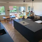 M Udendors Pool Sauna P Kaelder Og Stor Altan